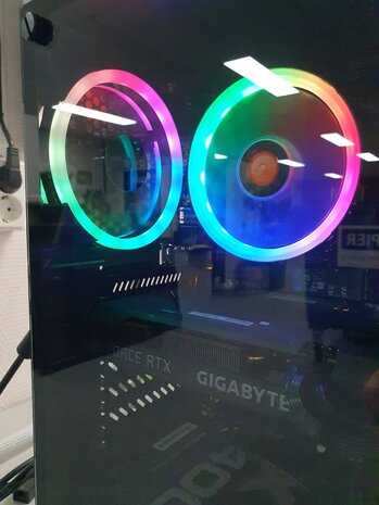 RGB GAME PC Zelfbouw - Intel&reg; Core&trade; i5-8400 4.00Ghz - 32GB DDR4 - NVIDIA RTX3060 12GB - WIN11Pro - Gebr. 6mnd