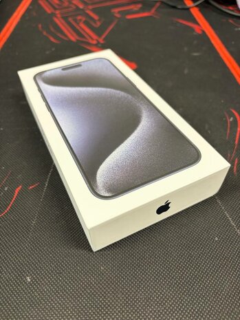 Apple iPhone 15 Pro Max - 512GB - Blauw Titanium - 89% batterij - A+ GRADE - Gebr. 6mnd 