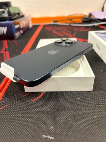 Apple iPhone 15 Pro Max - 512GB - Blauw Titanium - 89% batterij - A+ GRADE - Gebr. 6mnd 