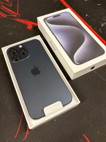 Apple iPhone 15 Pro Max - 512GB - Blauw Titanium - 89% batterij - A+ GRADE - Gebr. 6mnd 