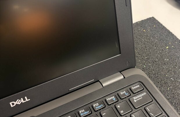 DELL Latitude 3190 - 11.6-inch HD TN - Intel Celeron&trade; N4120 - 4GB - 64GB eMMC - Windows 11 Pro - B KEUS